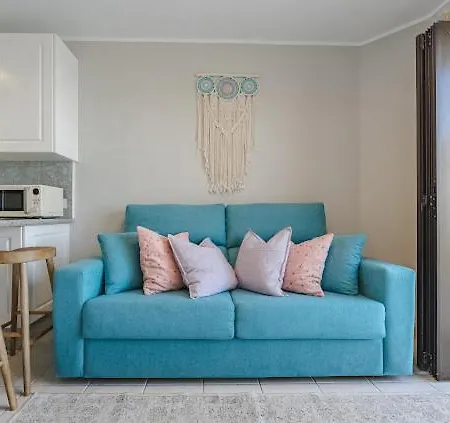 Cosy Seaview *